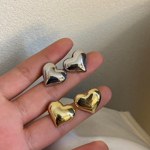 Boucles d'oreilles en forme de cœur élégantes