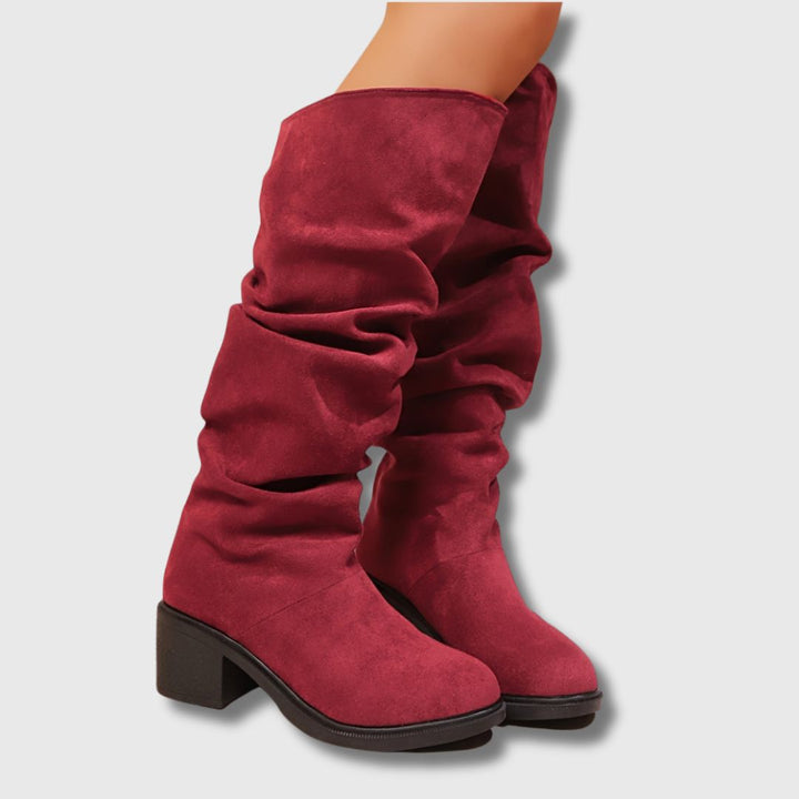 Brigitte - Femme Bottes | Édition Limitée
