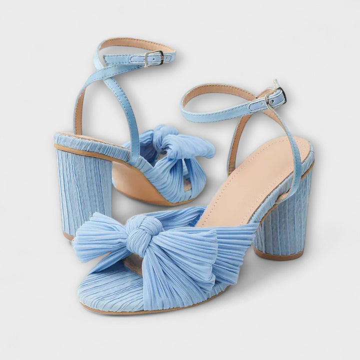 Fresh - Sandals with a big bow